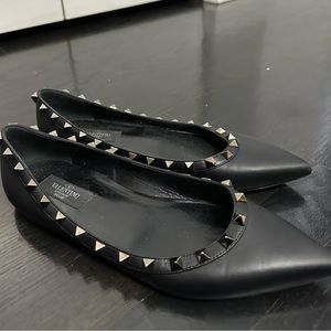 Valentino patent rockstar